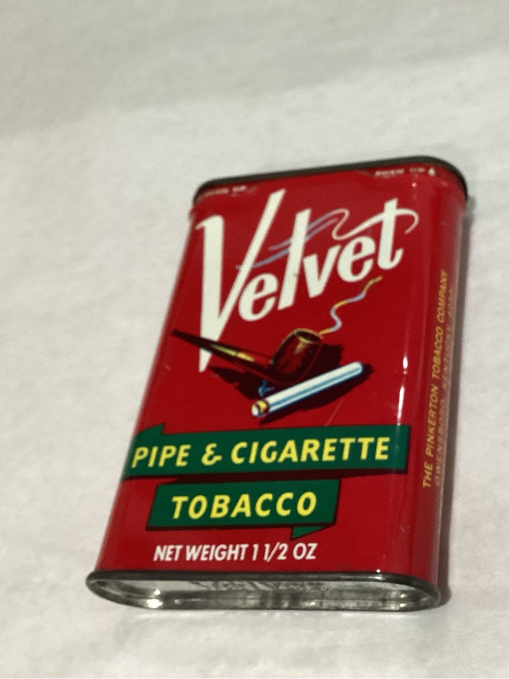 Vtg. Velvet PIPE & CIGAR Tobacco Liggett and Myers’s net weight 1 1/2oz tin.